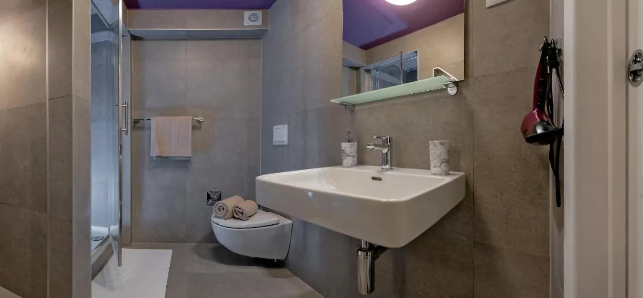 Annie'S Stone Studio & Room Split 0*,  Kroatië